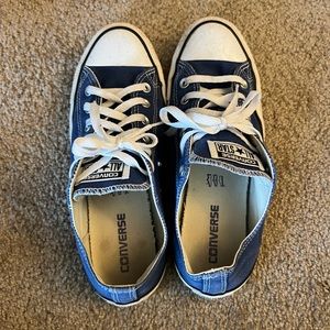 converse low top shoes